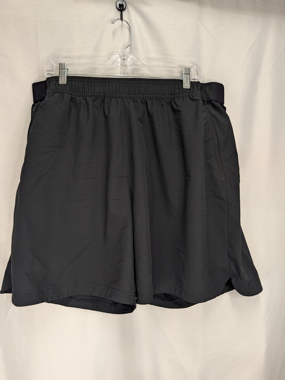 adidas Black Men's Athletic Shorts with Zip Pockets 2XL 7"